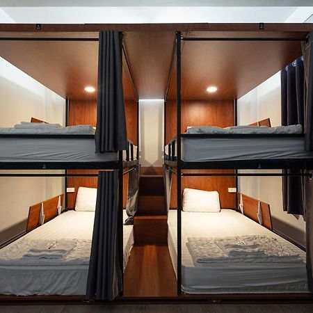 Futuristic Inn Ho Chi Minh City Bagian luar foto