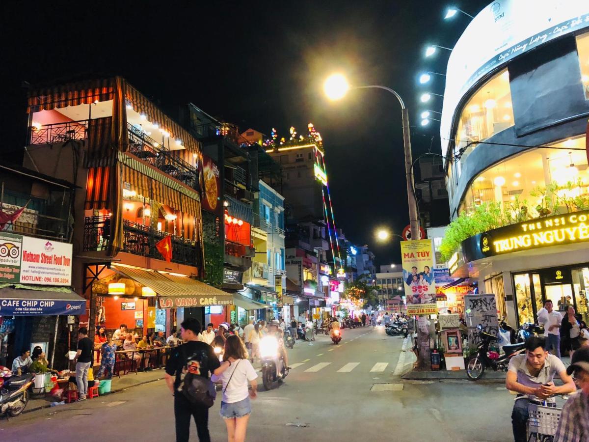 Futuristic Inn Ho Chi Minh City Bagian luar foto