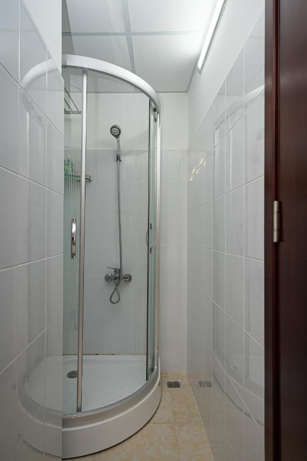 Futuristic Inn Ho Chi Minh City Bagian luar foto