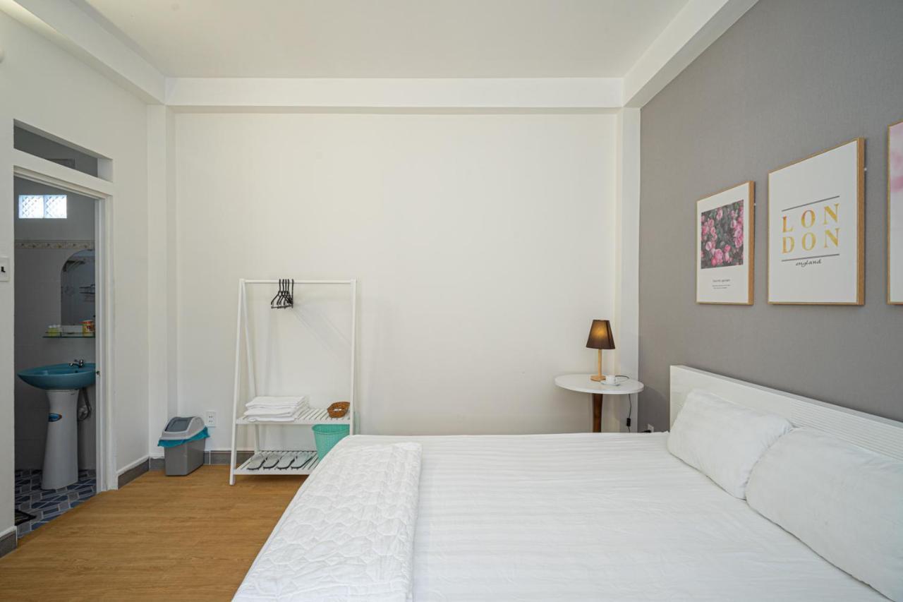 Futuristic Inn Ho Chi Minh City Bagian luar foto