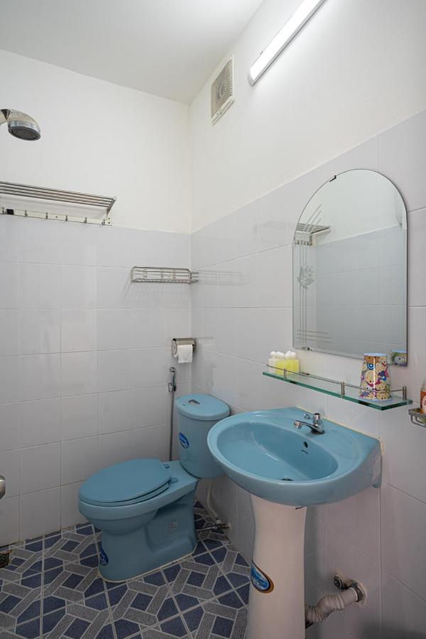 Futuristic Inn Ho Chi Minh City Bagian luar foto